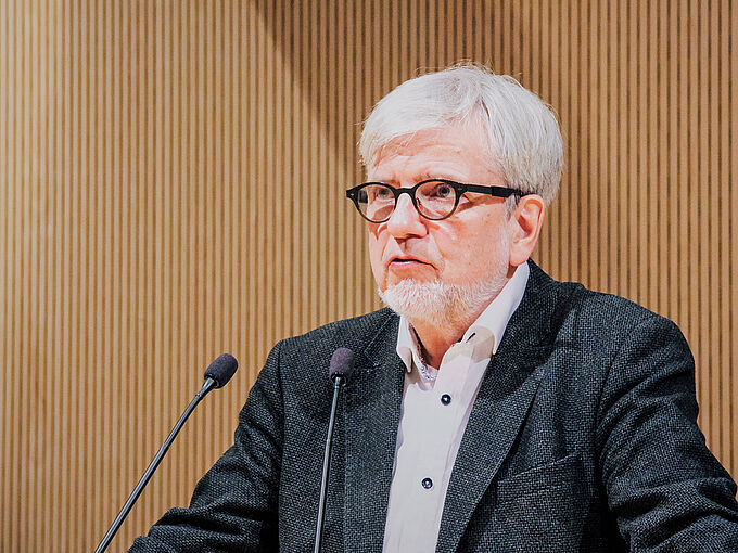 Fake or real news? Die Rolle der Risikokommunikation in Zeiten postfaktischer Verunsicherung