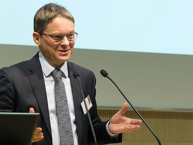 Alfons Maria Wachsmann. Eine historisch-theologische Einordnung
