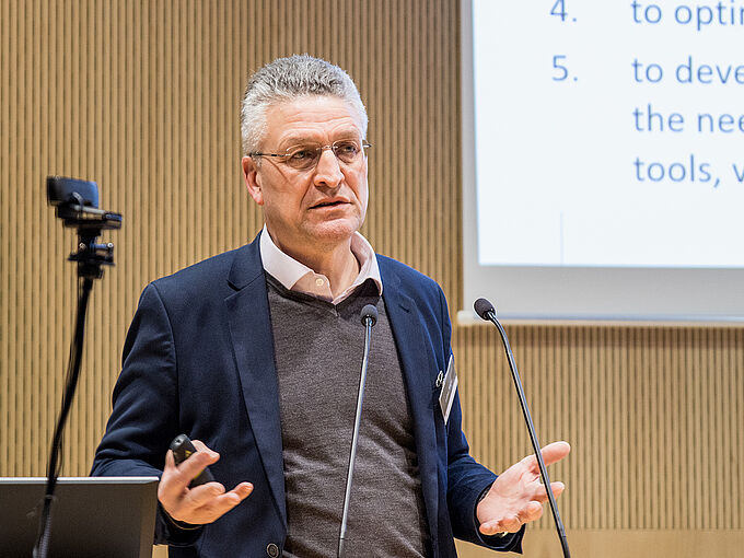 Future challenges of AMR - the ongoing pandemic